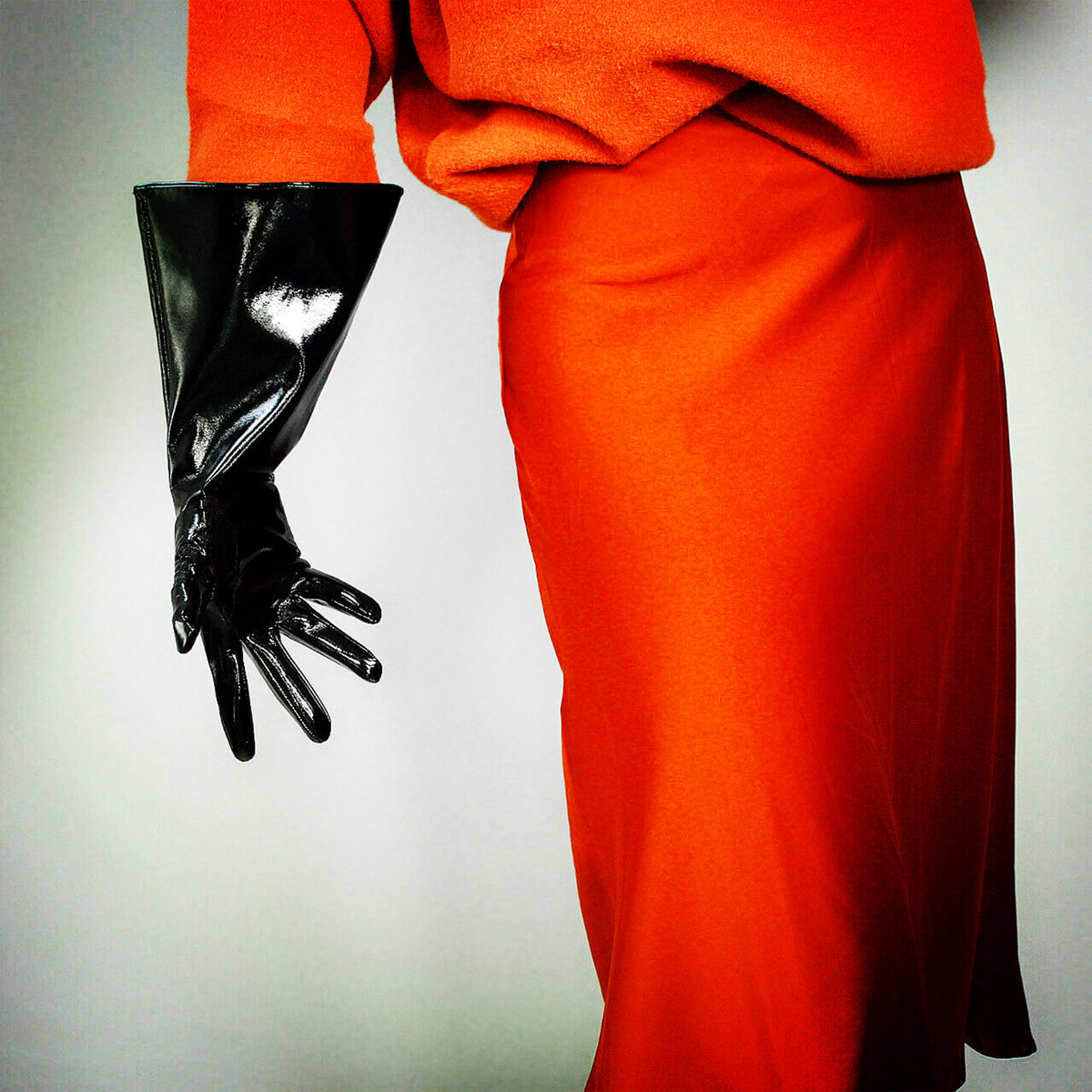 Women's Black Patent Leather Slim Fit Full Finger Party Gloves