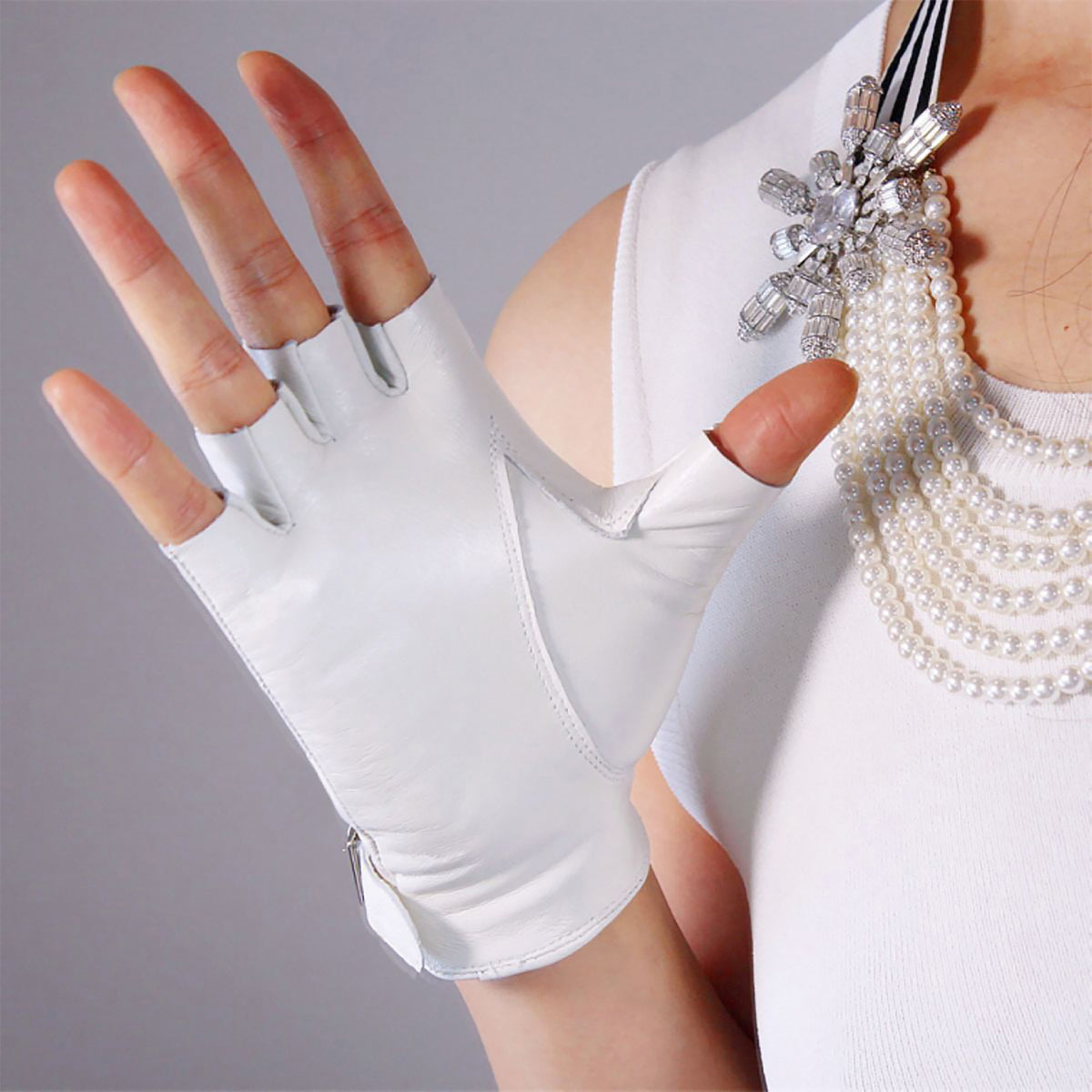 Women's Genuine Leather 5.5 Inch Slim Fit Half Finger Driving Gloves