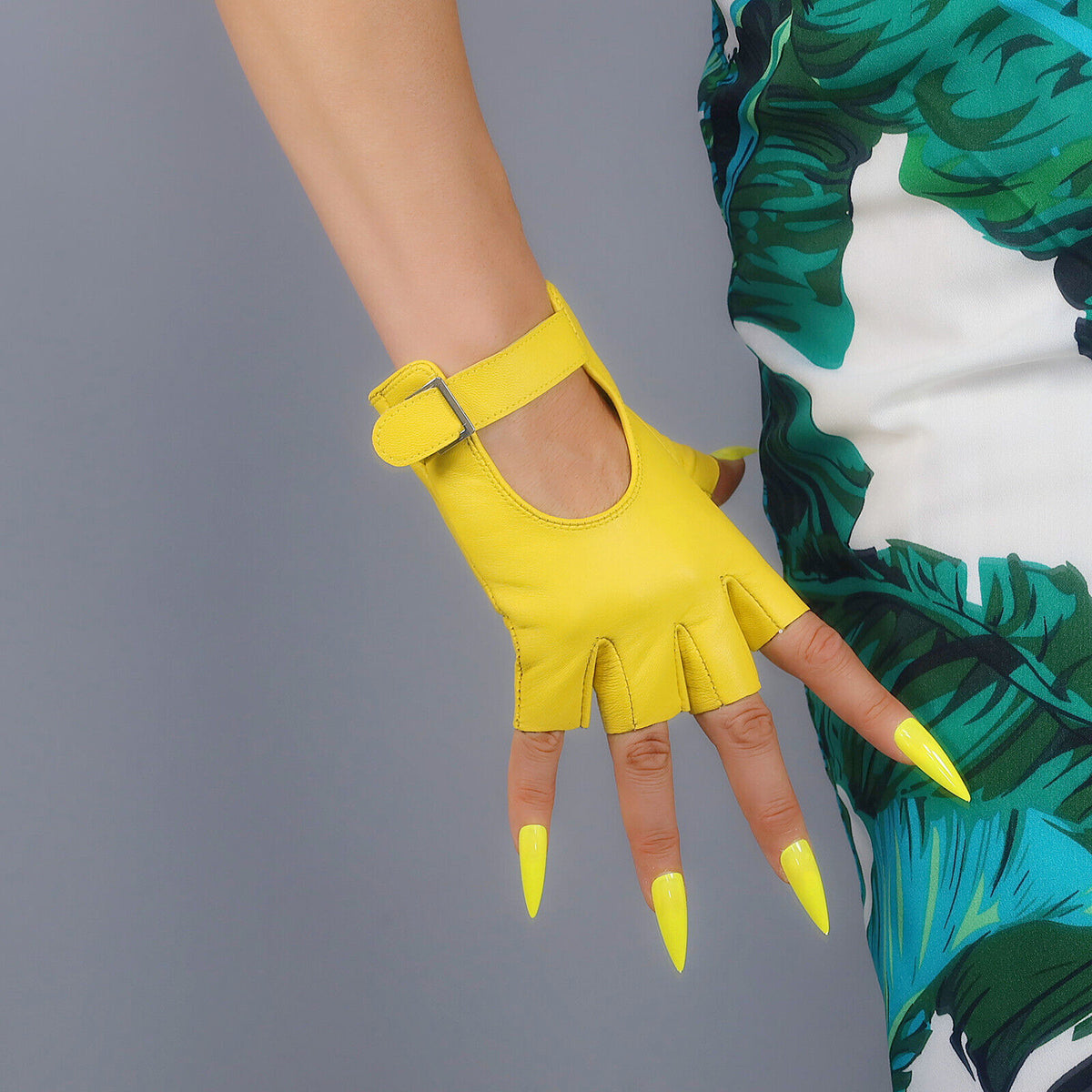 Women's Genuine Leather 5.5 Inch Slim Fit Half Finger Driving Gloves