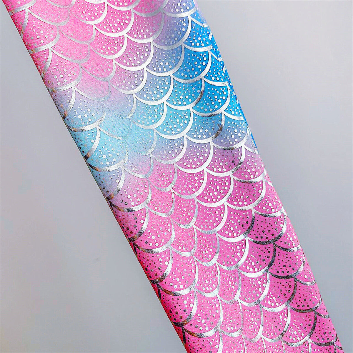 Women's Iridescent Metallic Holo 27.6 Inch Slim Fit Full Finger Party Gloves